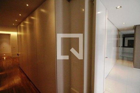Apartamento à venda com 370m², 4 quartos e 5 vagas