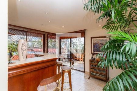 Apartamento à venda com 297m², 3 quartos e 4 vagas