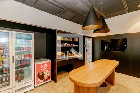 Apartamento à venda com 28m², 1 quarto e sem vaga Apartamento à venda com 28m², 1 quarto e sem vagaÁrea comum - Mini Mercado