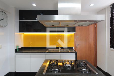 Apartamento à venda com 196m², 3 quartos e 2 vagasCozinha e Área de Serviço