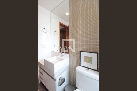 Apartamento à venda com 196m², 3 quartos e 2 vagasBanheiro Social