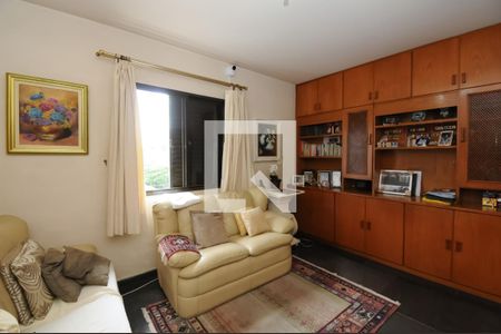 Apartamento à venda com 278m², 3 quartos e 3 vagas Apartamento à venda com 278m², 3 quartos e 3 vagasEscritório