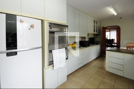 Apartamento à venda com 278m², 3 quartos e 3 vagas Apartamento à venda com 278m², 3 quartos e 3 vagasCozinha - Armários