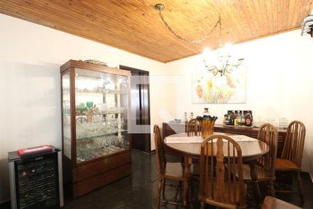 Casa à venda com 210m², 4 quartos e 5 vagasSala de Jantar