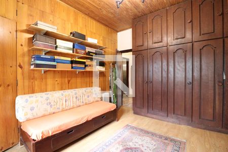 Casa à venda com 210m², 4 quartos e 5 vagasQuarto