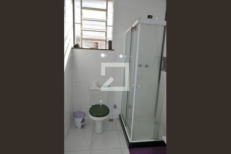 Casa à venda com 227m², 3 quartos e 3 vagasBanheiro 2