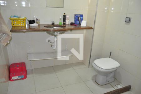 Casa à venda com 227m², 3 quartos e 3 vagasBanheiro do Quarto 