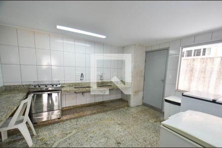 Apartamento à venda com 210m², 4 quartos e 3 vagas Apartamento à venda com 210m², 4 quartos e 3 vagasSalão de festas