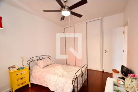 Apartamento à venda com 210m², 4 quartos e 3 vagas Apartamento à venda com 210m², 4 quartos e 3 vagasSuite