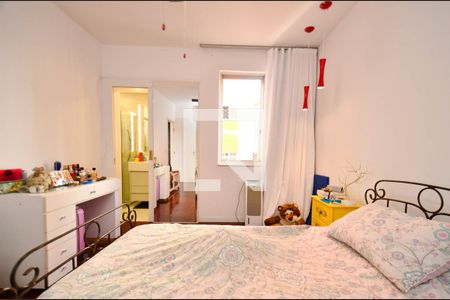 Apartamento à venda com 210m², 4 quartos e 3 vagas Apartamento à venda com 210m², 4 quartos e 3 vagasSuite