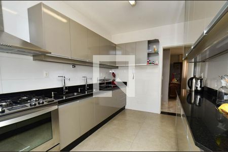 Apartamento à venda com 210m², 4 quartos e 3 vagas Apartamento à venda com 210m², 4 quartos e 3 vagasCozinha