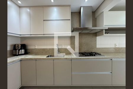 Apartamento à venda com 157m², 2 quartos e 3 vagas Apartamento à venda com 157m², 2 quartos e 3 vagasCozinha