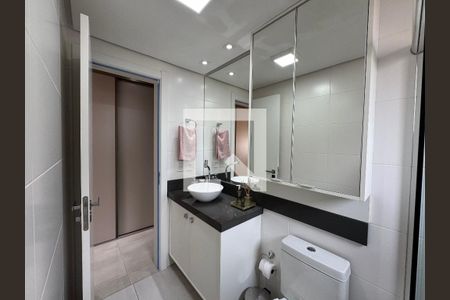 Apartamento à venda com 157m², 2 quartos e 3 vagas Apartamento à venda com 157m², 2 quartos e 3 vagasBanheiro