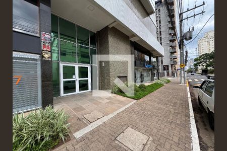 Apartamento à venda com 157m², 2 quartos e 3 vagas Apartamento à venda com 157m², 2 quartos e 3 vagasFachada