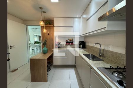 Apartamento à venda com 157m², 2 quartos e 3 vagas Apartamento à venda com 157m², 2 quartos e 3 vagasCozinha