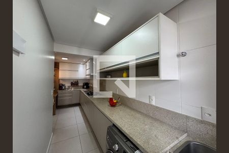 Apartamento à venda com 157m², 2 quartos e 3 vagas Apartamento à venda com 157m², 2 quartos e 3 vagasCozinha