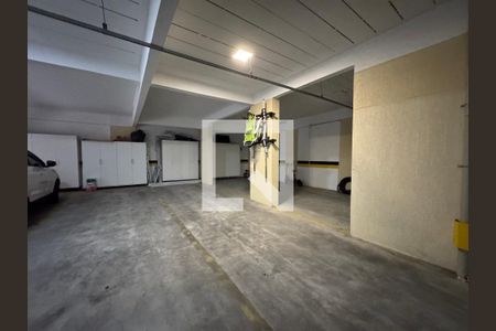 Apartamento à venda com 157m², 2 quartos e 3 vagas Apartamento à venda com 157m², 2 quartos e 3 vagasÁrea comum