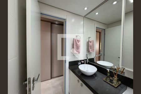 Apartamento à venda com 157m², 2 quartos e 3 vagas Apartamento à venda com 157m², 2 quartos e 3 vagasBanheiro