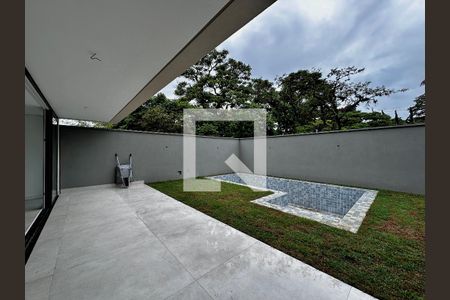 Casa de condomínio à venda com 496m², 4 quartos e 4 vagasVaranda/Quintal