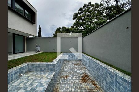 Casa de condomínio à venda com 496m², 4 quartos e 4 vagasPiscina