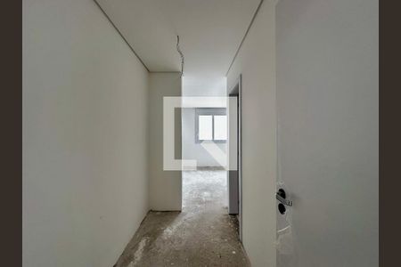 Casa de condomínio à venda com 486m², 4 quartos e 4 vagasCloset Suíte 2