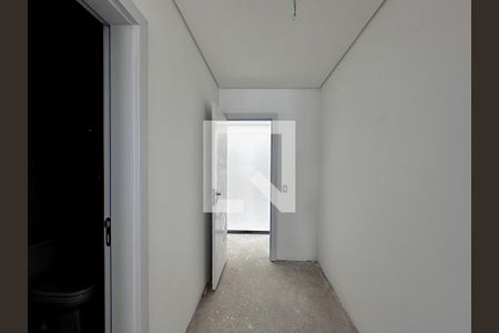 Casa de condomínio à venda com 486m², 4 quartos e 4 vagasCloset Suíte 1