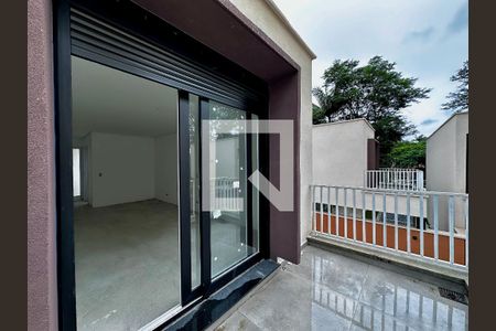 Casa de condomínio à venda com 486m², 4 quartos e 4 vagasSacada Suíte 3