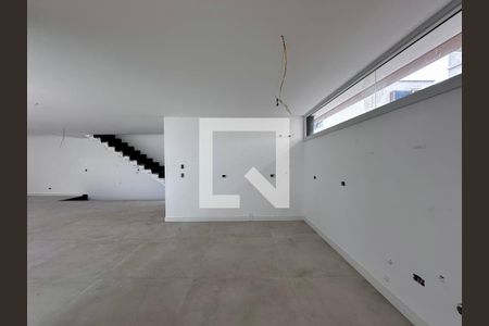 Casa de condomínio à venda com 486m², 4 quartos e 4 vagasCozinha