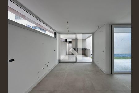 Casa de condomínio à venda com 486m², 4 quartos e 4 vagasCozinha