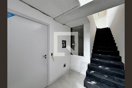 Casa de condomínio à venda com 486m², 4 quartos e 4 vagasEntrada Garagem Casa