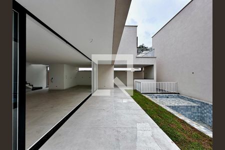 Casa de condomínio à venda com 486m², 4 quartos e 4 vagasVaranda/Quintal