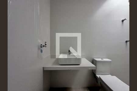 Casa de condomínio à venda com 486m², 4 quartos e 4 vagasBanheiro Suíte 2