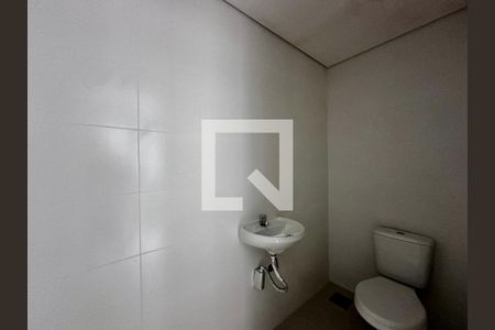 Casa de condomínio à venda com 486m², 4 quartos e 4 vagasBanheiro de Serviço