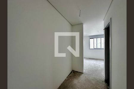 Casa de condomínio à venda com 486m², 4 quartos e 4 vagasCloset Suíte 1