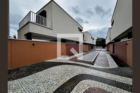 Casa de condomínio à venda com 486m², 4 quartos e 4 vagasÁrea Comum