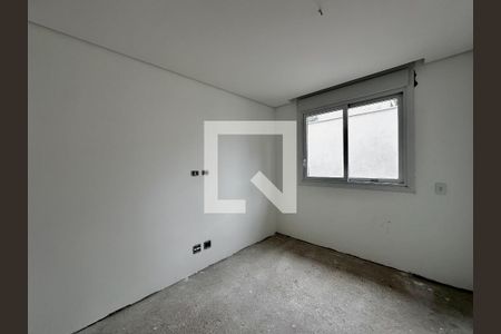 Casa de condomínio à venda com 486m², 4 quartos e 4 vagasSuíte 2