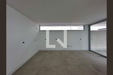 Casa de condomínio à venda com 486m², 4 quartos e 4 vagasCozinha