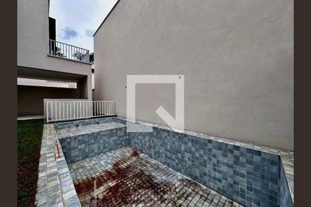 Casa de condomínio à venda com 486m², 4 quartos e 4 vagasPiscina