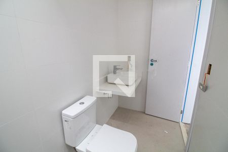 Casa à venda com 581m², 4 quartos e 4 vagasBanheiro da Suíte 3