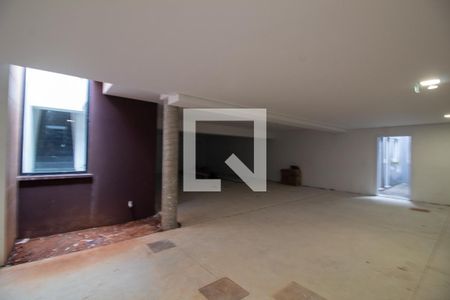Casa à venda com 581m², 4 quartos e 4 vagasGaragem