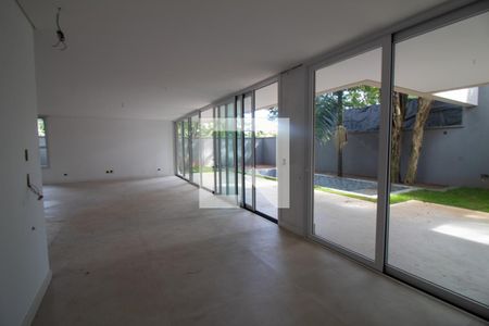 Casa à venda com 581m², 4 quartos e 4 vagasCozinha