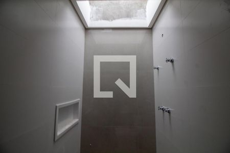 Casa à venda com 581m², 4 quartos e 4 vagasBanheiro da Suíte 2