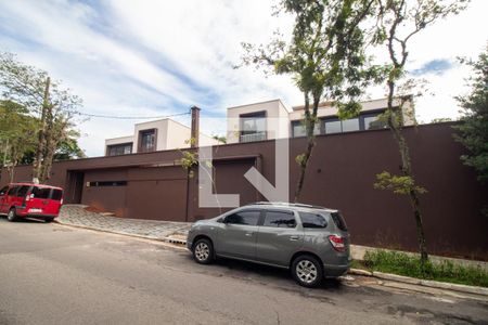 Casa à venda com 581m², 4 quartos e 4 vagasFachada do Condomínio