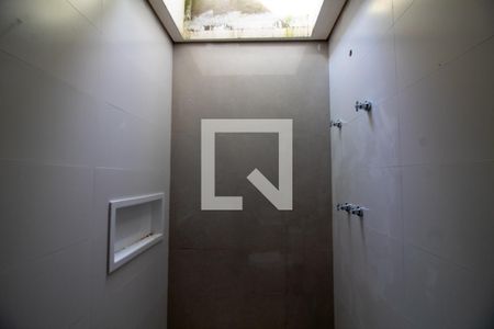 Casa à venda com 581m², 4 quartos e 4 vagasBanheiro da Suíte 1