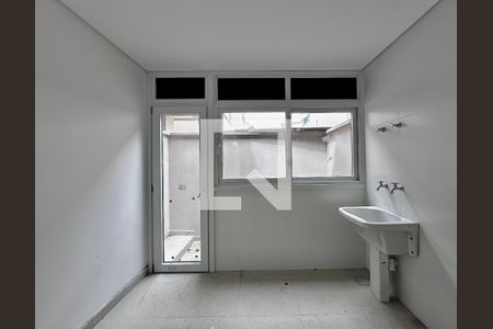 Casa de condomínio à venda com 531m², 4 quartos e 4 vagasÁrea de Serviço