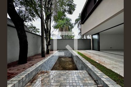 Casa de condomínio à venda com 531m², 4 quartos e 4 vagasPiscina