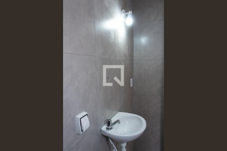 Studio à venda com 33m², 1 quarto e sem vaga Studio à venda com 33m², 1 quarto e sem vagaBANHEIRO