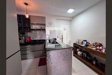 Apartamento à venda com 90m², 2 quartos e 2 vagas Apartamento à venda com 90m², 2 quartos e 2 vagascozinha
