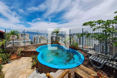 Apartamento à venda com 166m², 3 quartos e 2 vagas Apartamento à venda com 166m², 3 quartos e 2 vagasCobertura