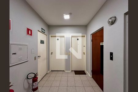 Apartamento à venda com 60m², 1 quarto e 1 vaga Apartamento à venda com 60m², 1 quarto e 1 vagaHall Apartamento